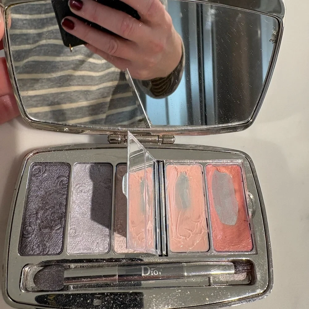 Dior Eyeshadow Palette - Charcoal, Silver, Ivory - Picture 2 of 5